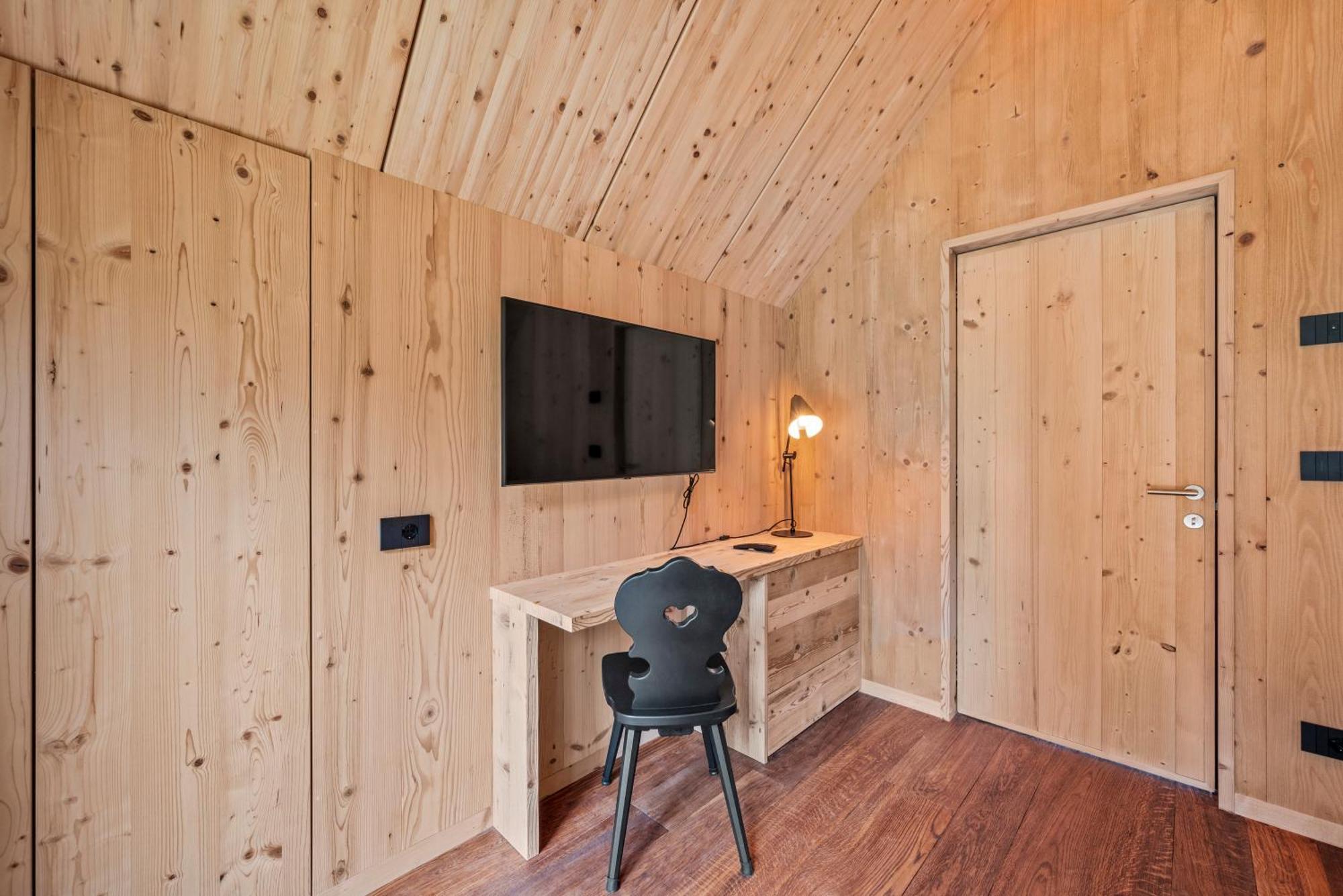 New Opening "Sissi Chalets" - Unique Luxury Hideaway With Mountain View & Sauna Mendola Ngoại thất bức ảnh